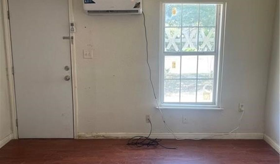 307 W Third, Alice, TX 78332 - 1 Beds, 0 Bath