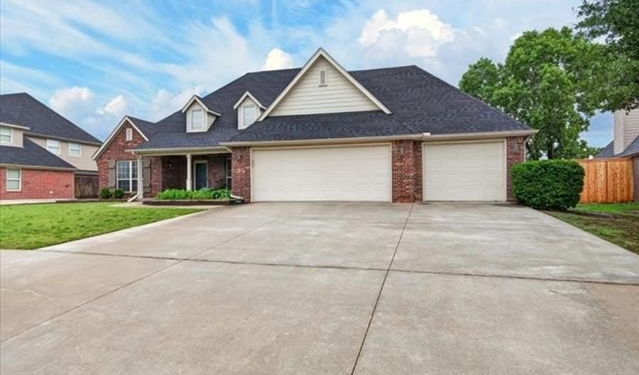 5817 Woodland Rd, Bartlesville, OK 74006 - 4 Beds, 3 Bath