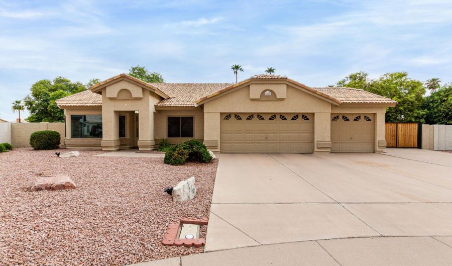 1442 E BUTLER Cir, Chandler, AZ 85225 - 3 Beds, 2 Bath