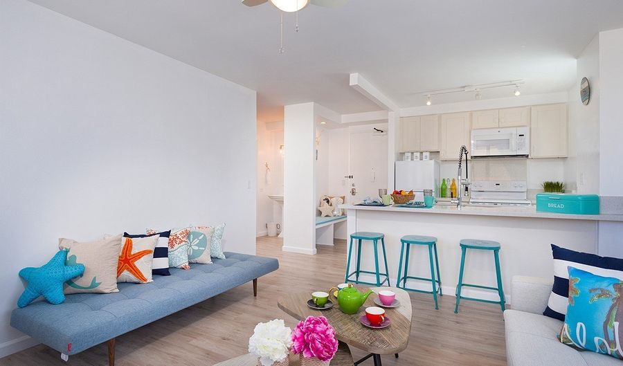 2240 Kuhio Ave 1008, Honolulu, HI 96815 - 1 Beds, 1 Bath