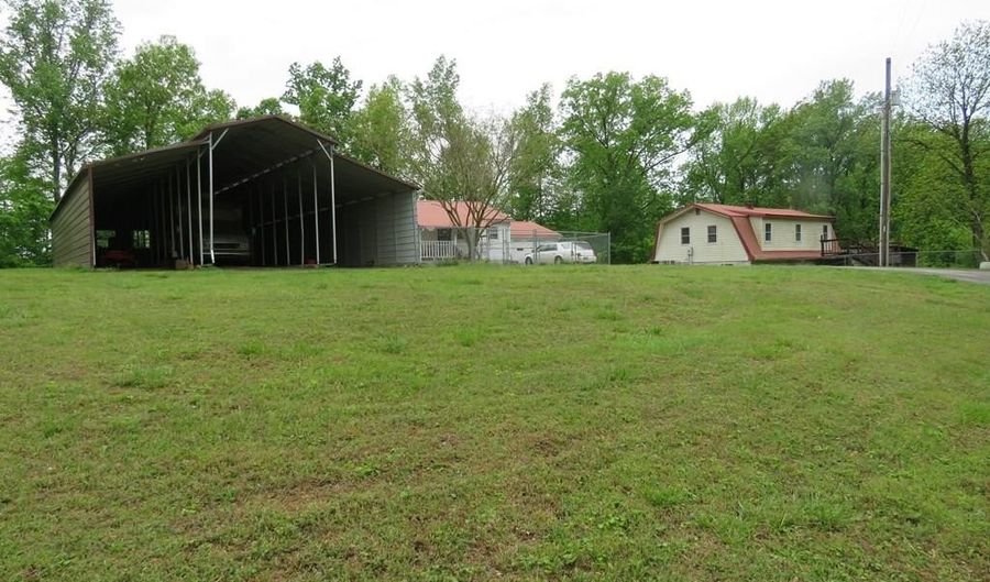 891 Vickers Ridge Rd, Baxter, TN 38544 - 2 Beds, 1 Bath