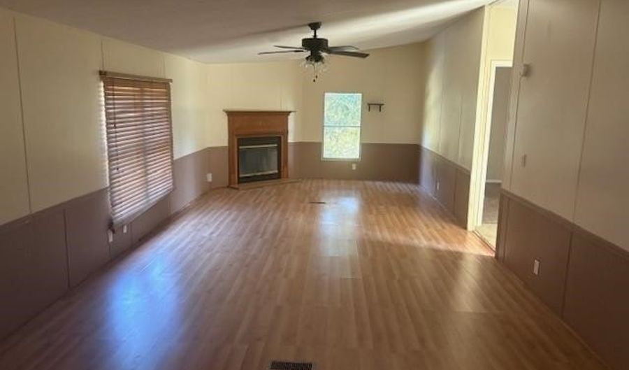 4503 Peter Creek Rd, Austin, KY 42123 - 3 Beds, 2 Bath