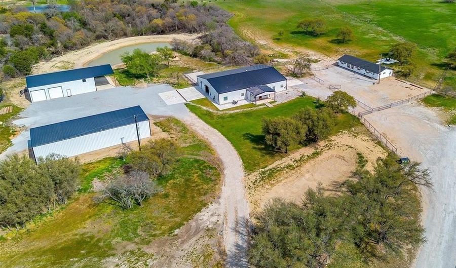 3930 Old Springtown Rd 2, Weatherford, TX 76085 - 3 Beds, 2 Bath
