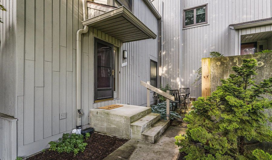 2174 Overlook Ct, Ann Arbor, MI 48103 - 3 Beds, 4 Bath