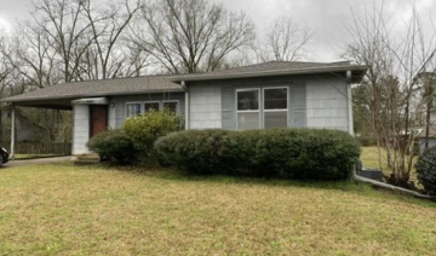 604 W Jefferson St, Aberdeen, MS 39730 - 2 Beds, 1 Bath
