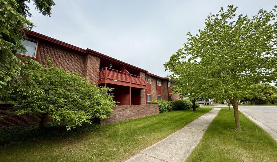 300 W Washington Ave, Alpena, MI 49707 - 2 Beds, 1 Bath