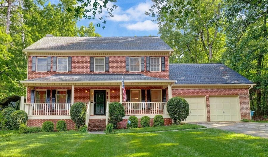 295 Oakmere Rd, Alpharetta, GA 30009 - 4 Beds, 3 Bath