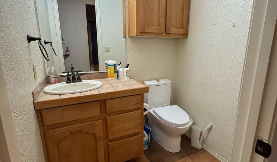 1402 S Twenty-Fourth St, Artesia, NM 88210 - 3 Beds, 3 Bath