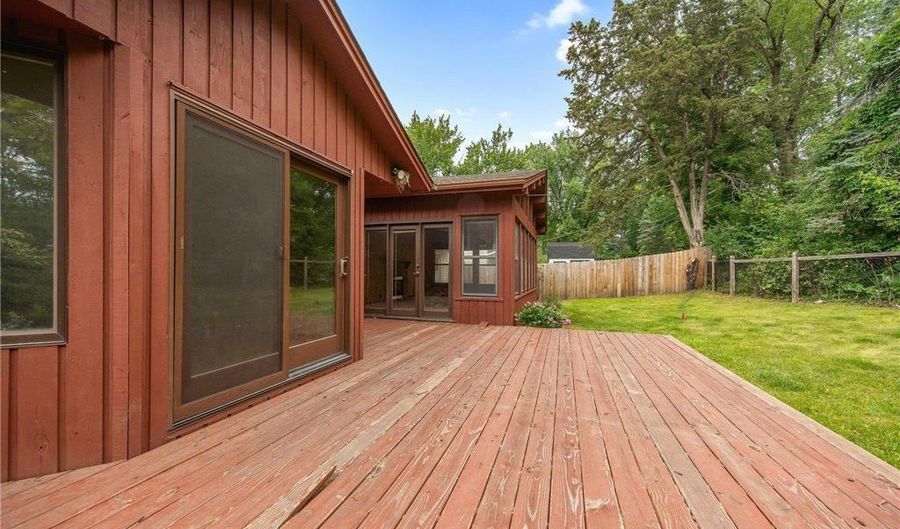 14136 Germane Ave, Apple Valley, MN 55124 - 3 Beds, 2 Bath