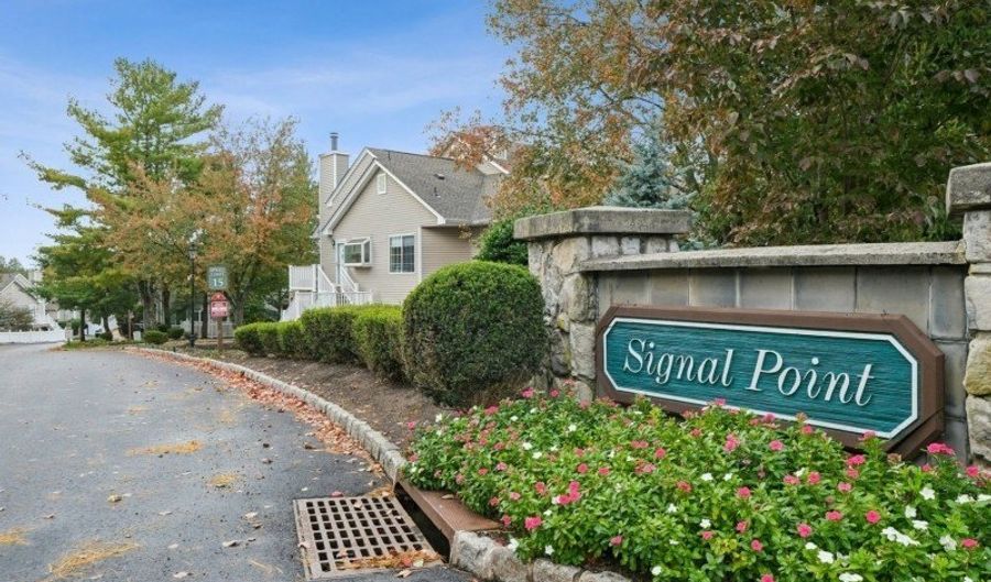 22 Morgan Ct, Bedminster, NJ 07921 - 2 Beds, 2 Bath