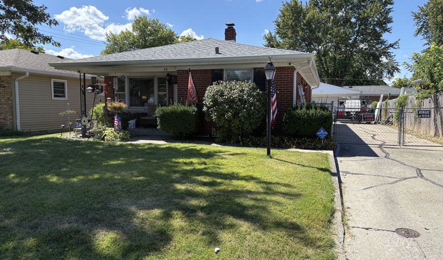 30 Gilbert Ave, Beech Grove, IN 46107 - 3 Beds, 2 Bath