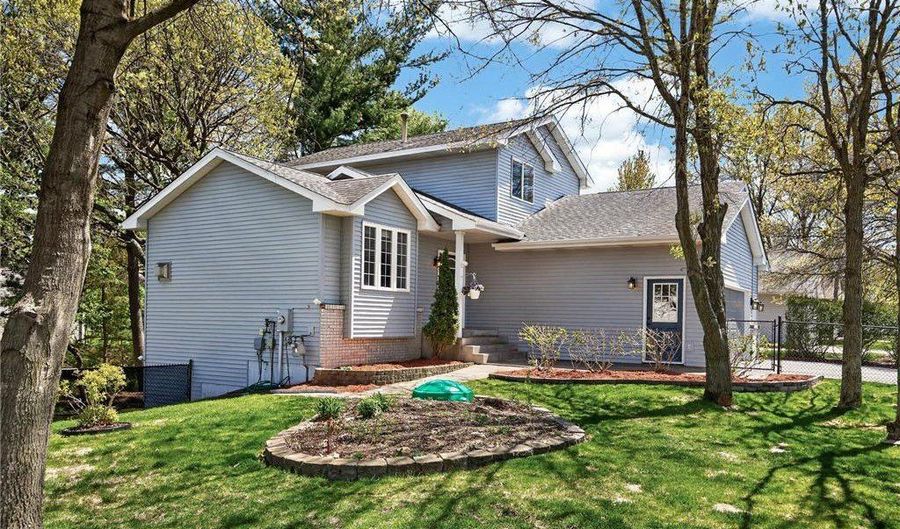 15493 Yellow Pine St NW, Andover, MN 55304 - 3 Beds, 3 Bath