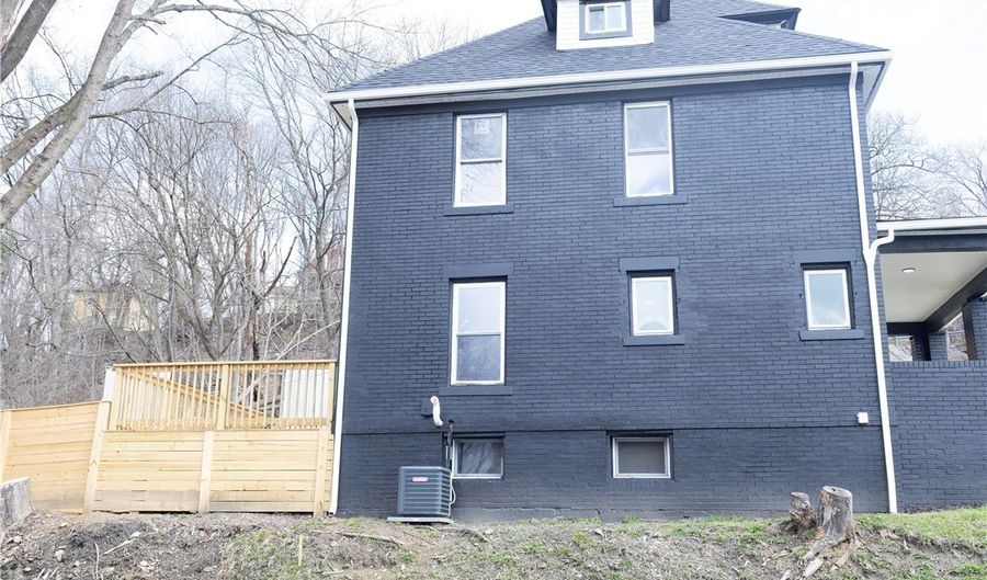 143 Orchard St, Aliquippa, PA 15001 - 4 Beds, 0 Bath