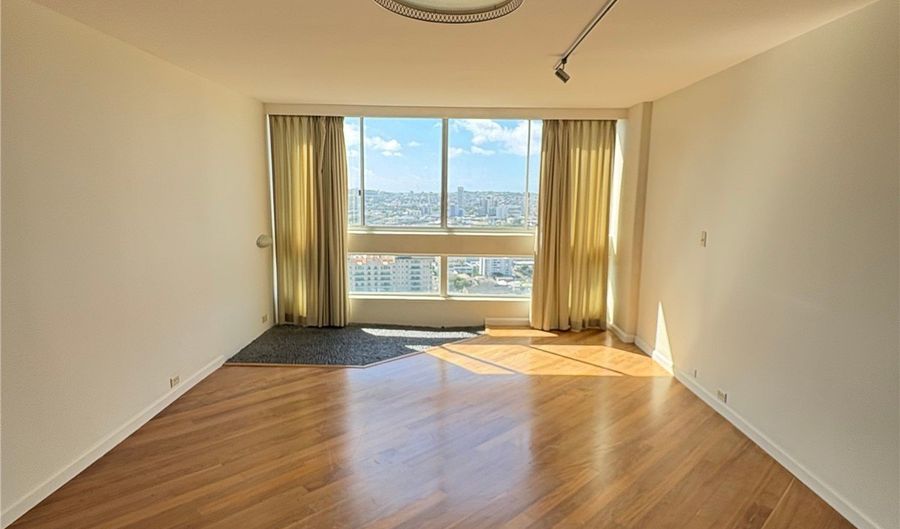 1212 Punahou St 3303, Honolulu, HI 96826 - 2 Beds, 2 Bath