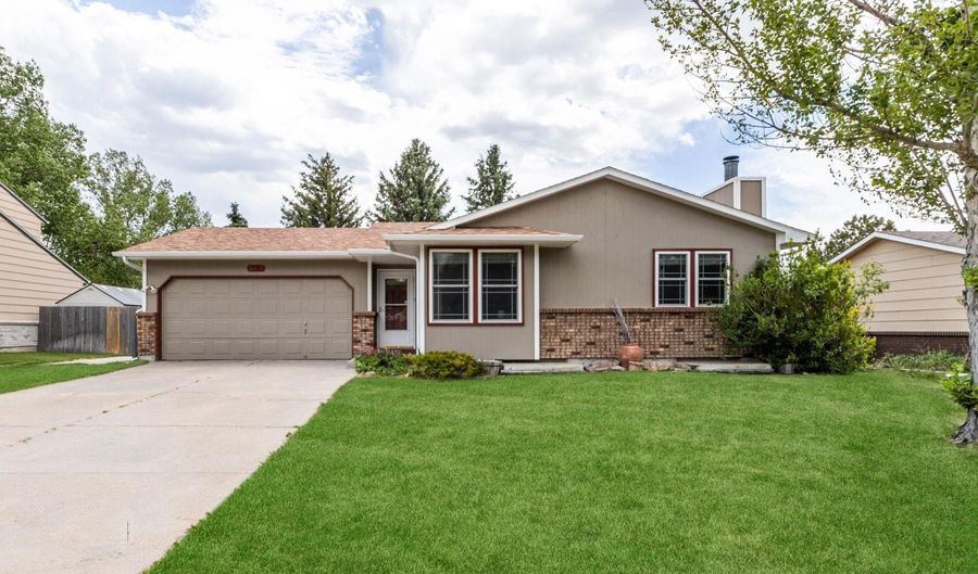 2609 PLAIN VIEW Rd, Cheyenne, WY 82009 - 5 Beds, 3 Bath