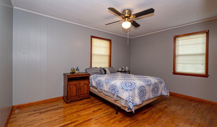 407 Grand Ave, Banks, AR 71631 - 3 Beds, 2 Bath