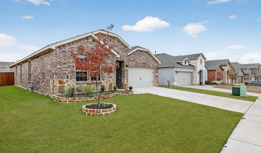 2113 Stinnet St, Anna, TX 75409 - 4 Beds, 2 Bath