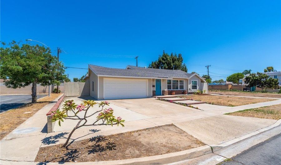 2127 W Sunrise Ave, Anaheim, CA 92801 - 3 Beds, 3 Bath