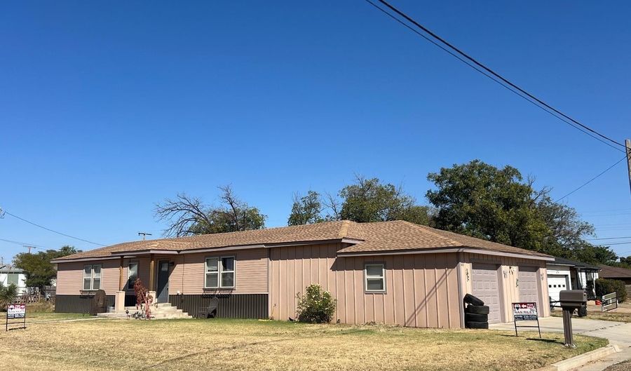 1112 13th St, Abernathy, TX 79311 - 3 Beds, 2 Bath