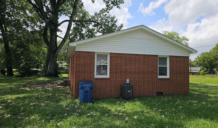 73 W Lincoln St, Alamo, TN 38001 - 3 Beds, 1 Bath