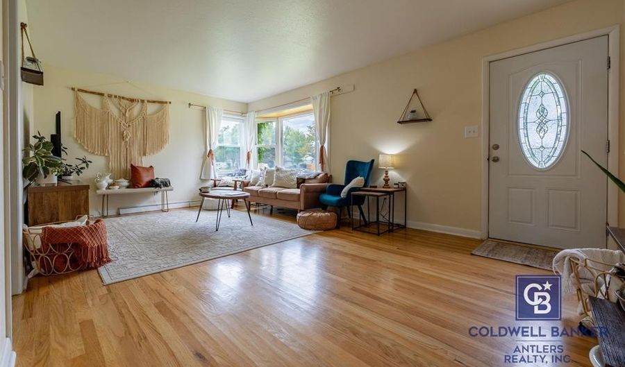 2026 Kerper Blvd, Cody, WY 82414 - 3 Beds, 1 Bath
