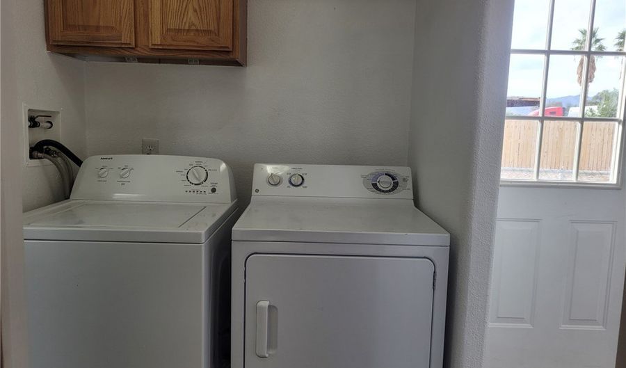 1884 Montclair Dr, Bullhead City, AZ 86442 - 2 Beds, 2 Bath