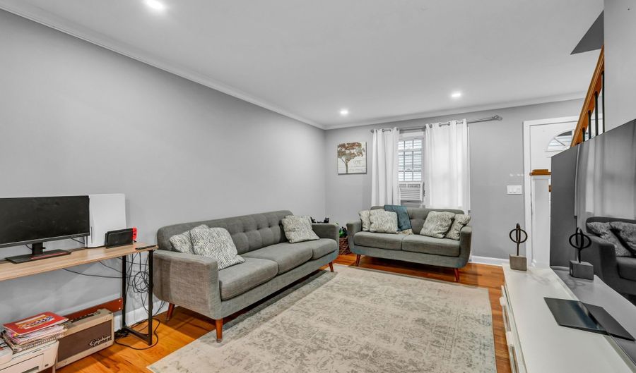 12 Scuppo Rd F9, Danbury, CT 06811 - 2 Beds, 1 Bath