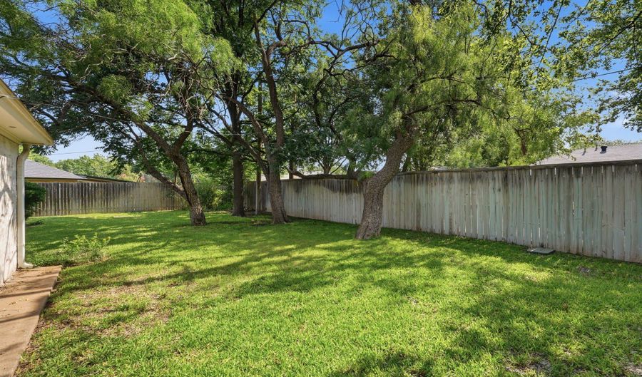 858 Canyon Ct, Abilene, TX 79601 - 4 Beds, 2 Bath
