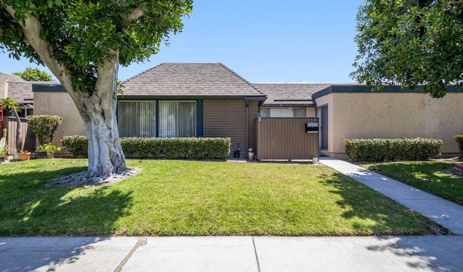 1239 E Bell, Anaheim, CA 92805 - 3 Beds, 2 Bath