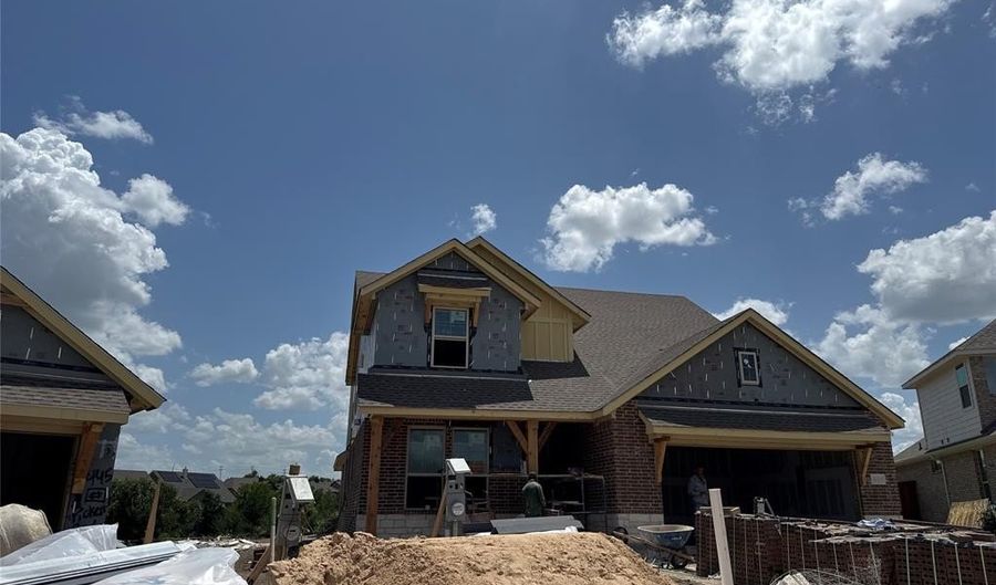 449 Pickett Creek Dr, Aledo, TX 76008 - 4 Beds, 4 Bath