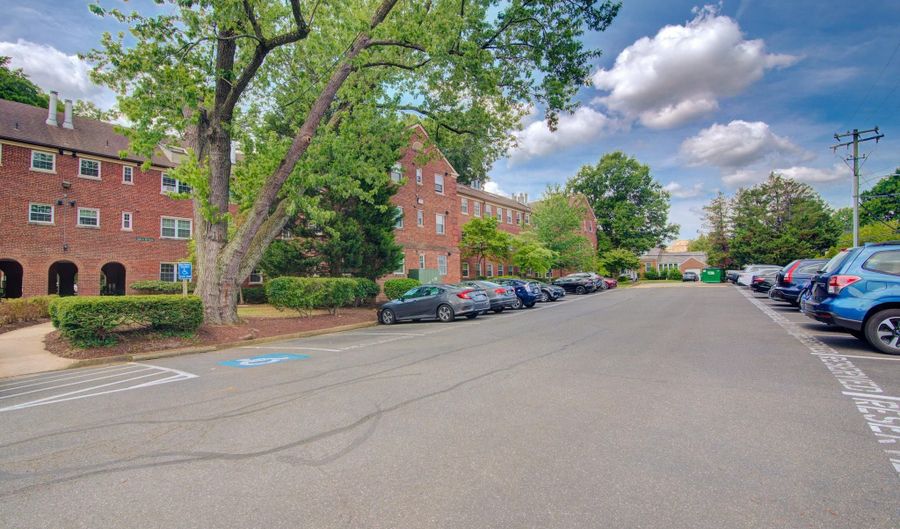 2100 N SCOTT St 103, Arlington, VA 22209 - 1 Beds, 1 Bath