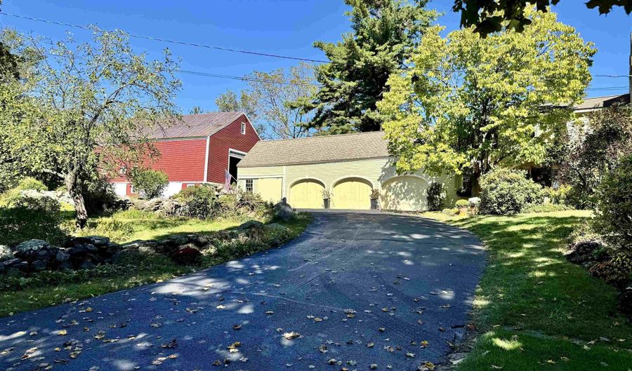 89-93 Chestnut Hill Rd 1, Amherst, NH 03031 - 4 Beds, 6 Bath