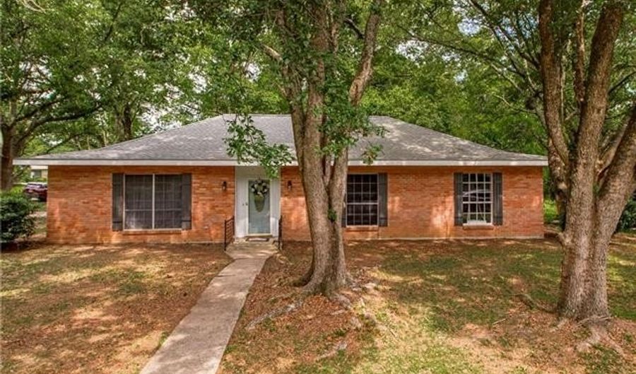 1108 JACKSON Cir, Bogalusa, LA 70427 - 3 Beds, 2 Bath