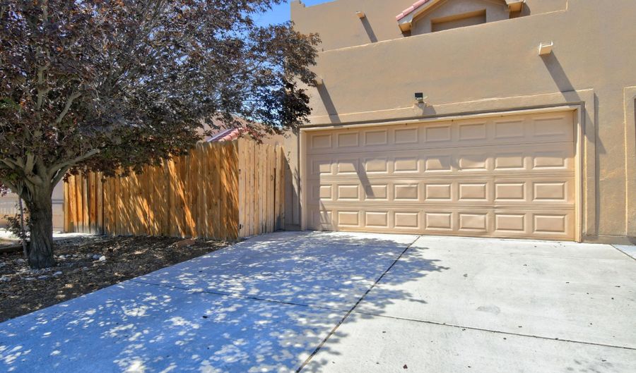723 MESA DEL RIO St NW, Albuquerque, NM 87121 - 3 Beds, 3 Bath