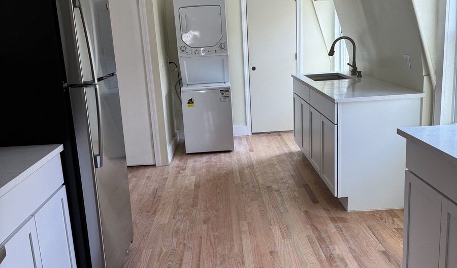 52 Pearl St #3, New Haven, CT 06511 - 3 Beds, 1 Bath