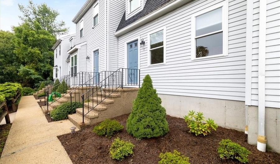 45 Hillside Ave 4, Branford, CT 06405 - 2 Beds, 2 Bath