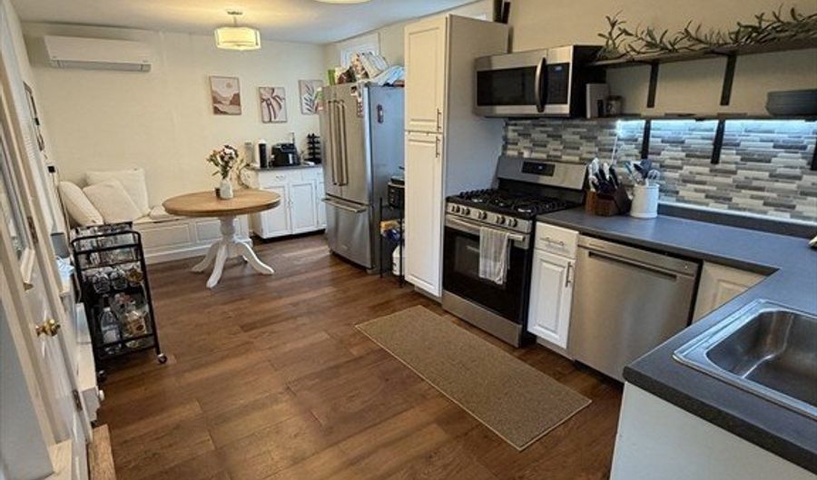9 Mohawk Rd 1, Boston, MA 02127 - 1 Beds, 1 Bath