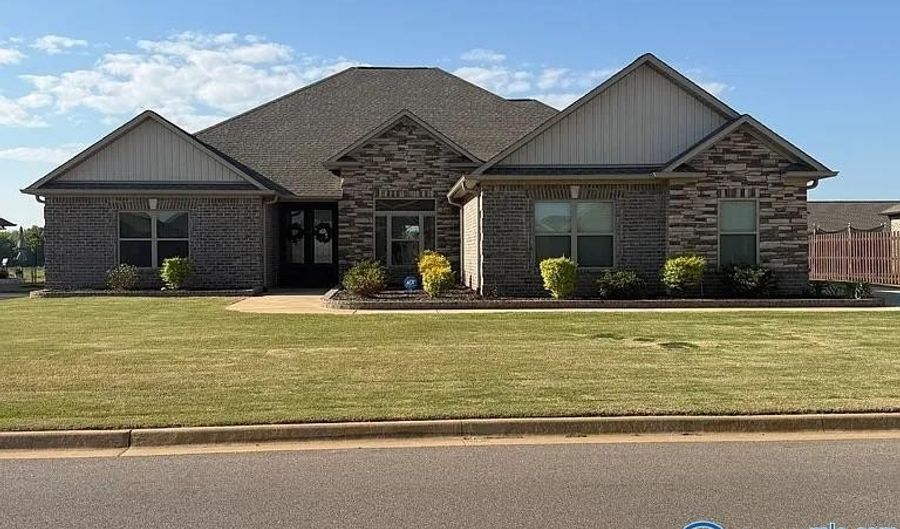26316 Woodfield Dr, Athens, AL 35613 - 4 Beds, 3 Bath