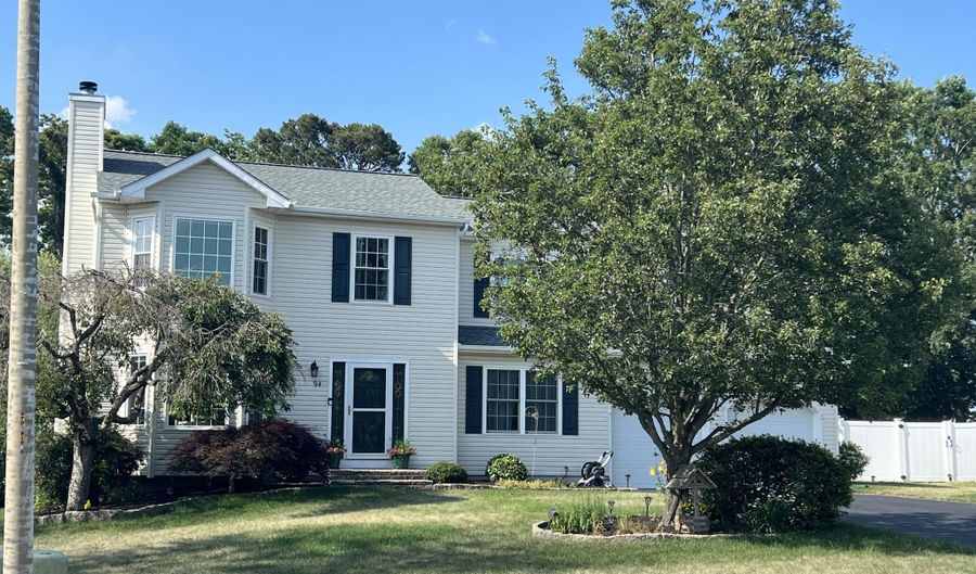 94 Georgetown Blvd, Barnegat, NJ 08005 - 4 Beds, 3 Bath