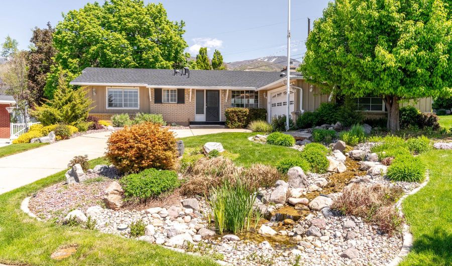 81 S 700 E, Bountiful, UT 84010 - 5 Beds, 3 Bath