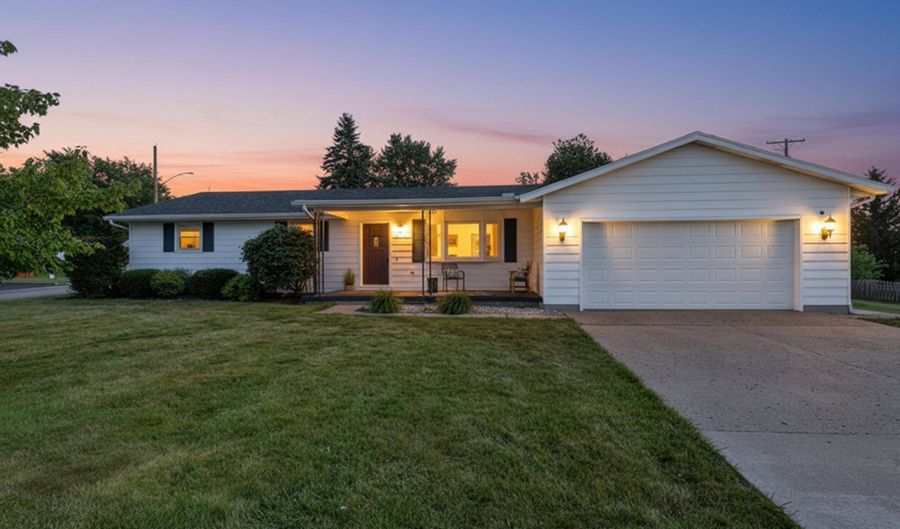 105 E Main St, Anna, OH 45302 - 3 Beds, 2 Bath
