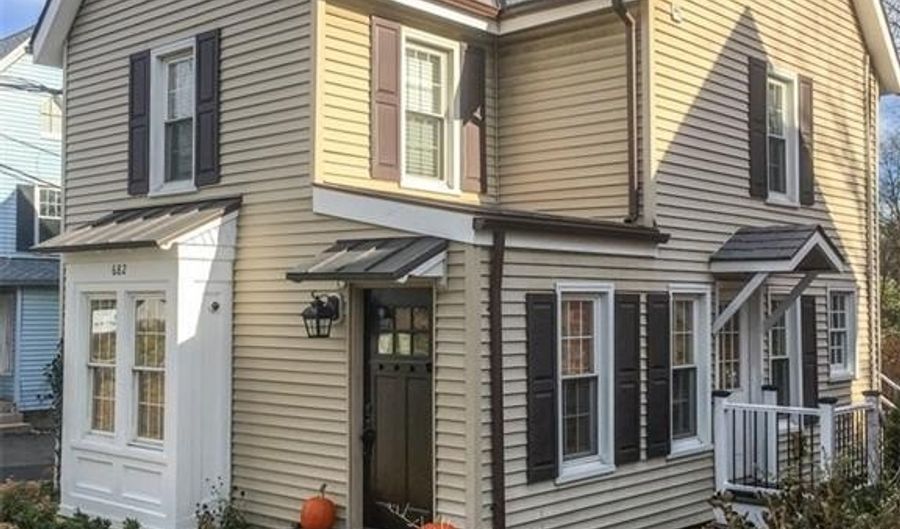 682 Post Rd, Darien, CT 06820 - 1 Beds, 1 Bath