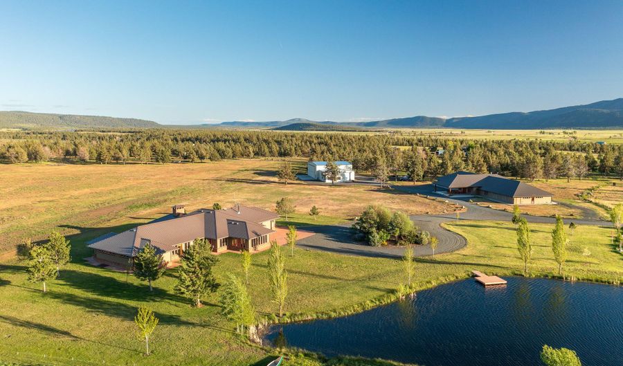 10771 E Langell Valley Rd, Bonanza, OR 97623 - 3 Beds, 4 Bath