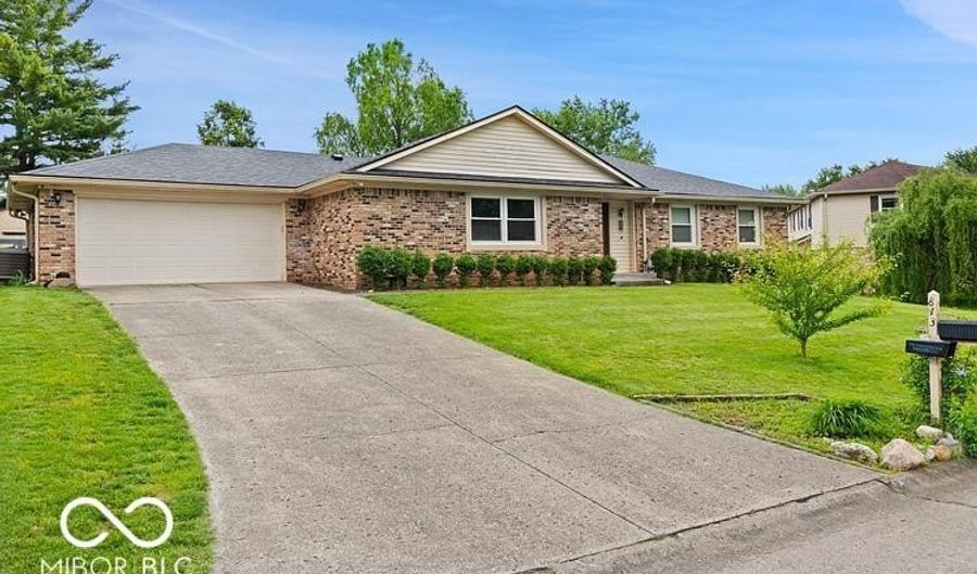 813 Boulder Rd, Indianapolis, IN 46217 - 3 Beds, 2 Bath