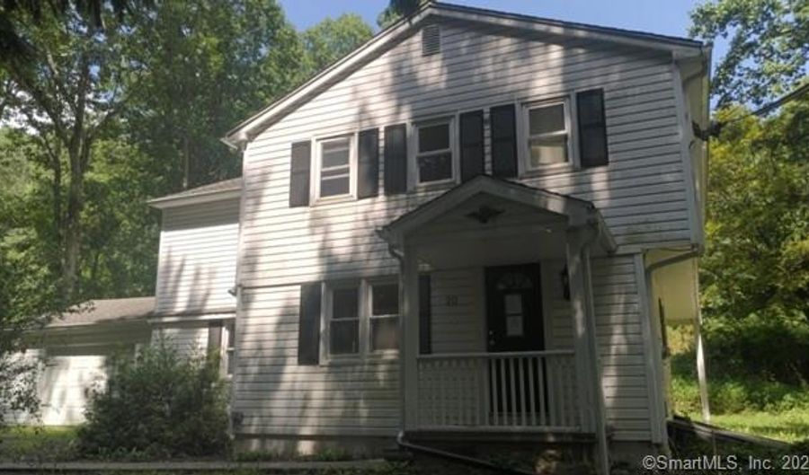 20 Indian Ln, Woodbury, CT 06798 - 3 Beds, 2 Bath