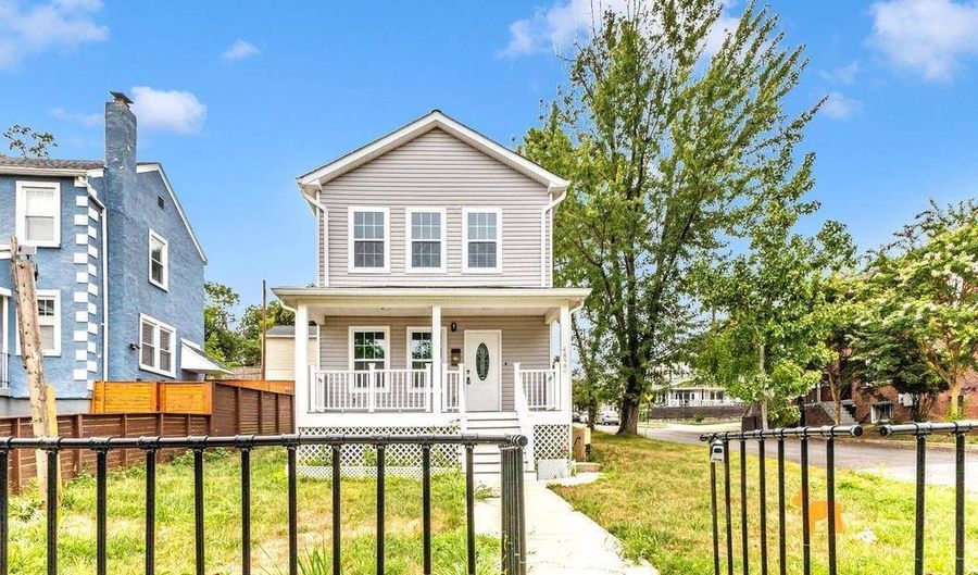 4820 Hayes St NE, Washington, DC 20019 - 4 Beds, 4 Bath