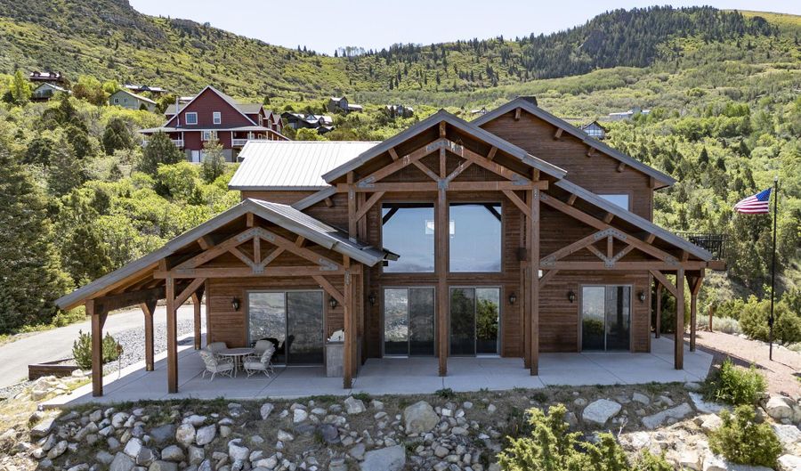 982 E High Cedar Highlands Dr, Cedar City, UT 84720 - 4 Beds, 4 Bath