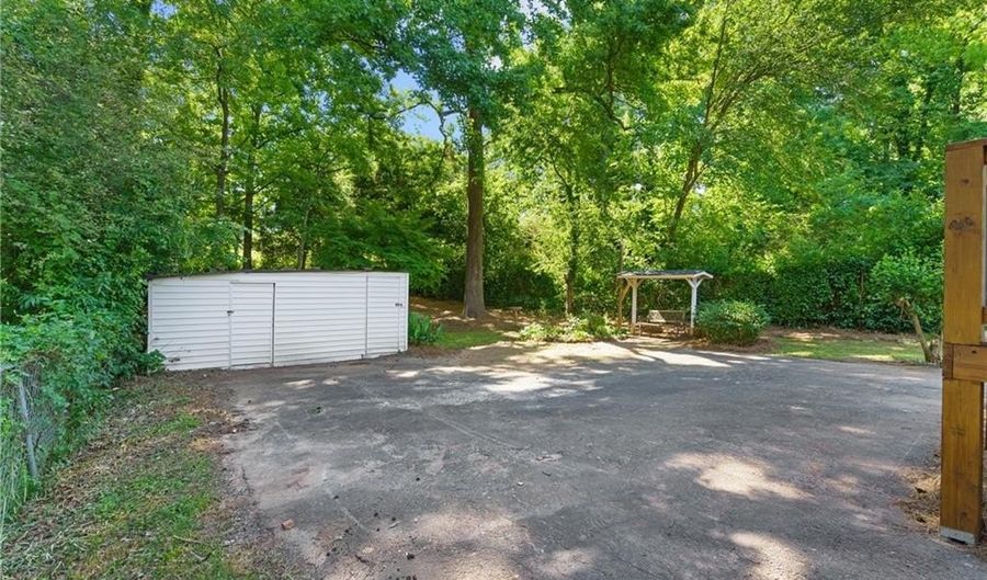 5 Windsor Ter, Avondale Estates, GA 30002 - 3 Beds, 2 Bath