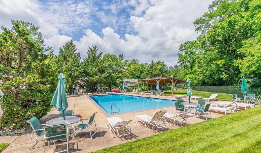 104 HAMPSTEAD Dr, Ambler, PA 19002 - 3 Beds, 3 Bath