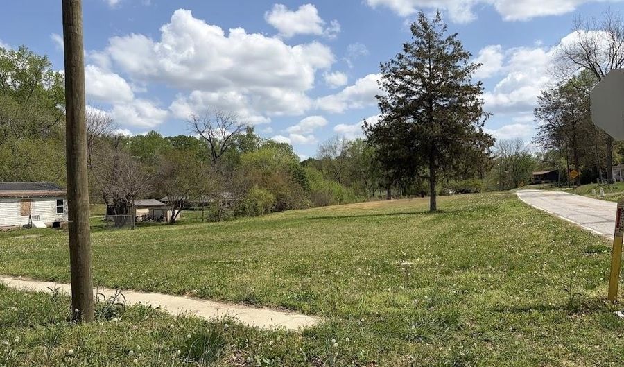 302 E Lime St, Blacksburg, SC 29702 - 0 Beds, 0 Bath